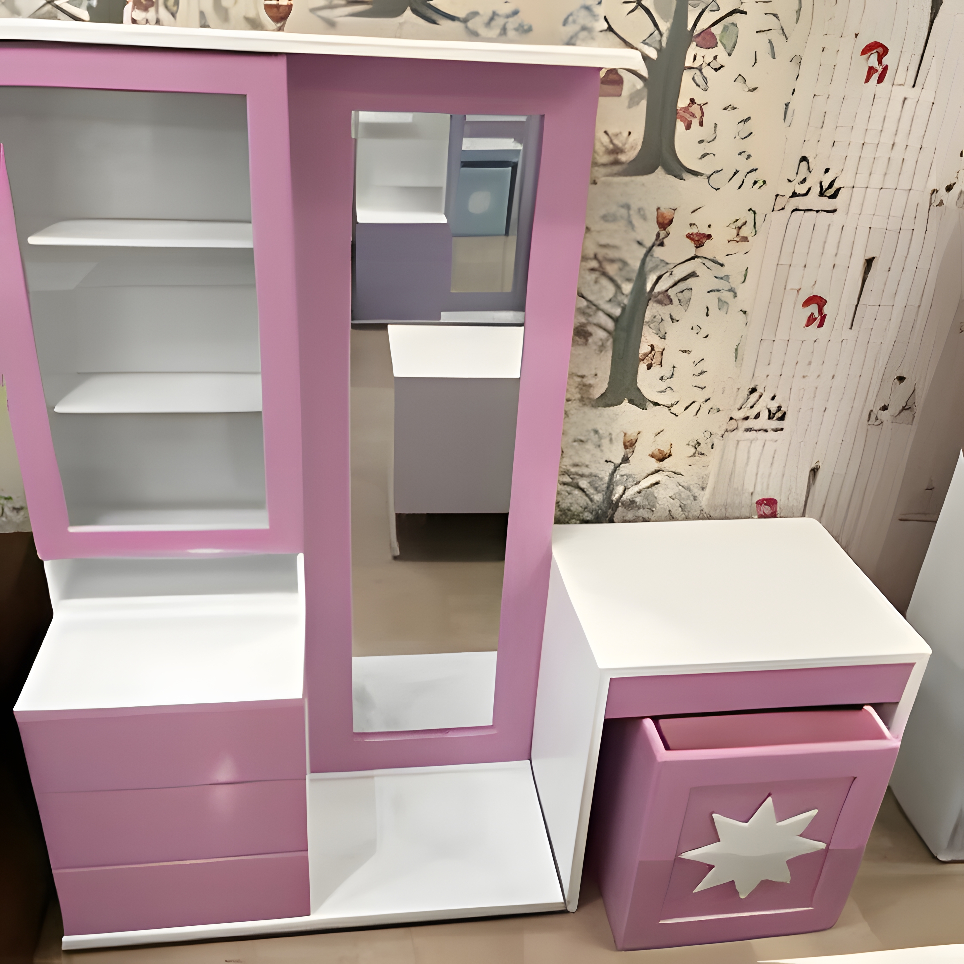 Dressing Tables catalog item #9